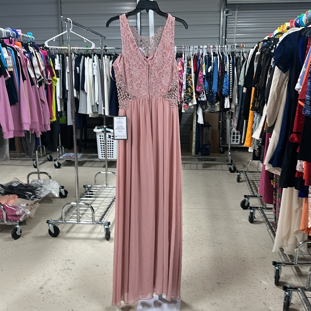 NWT CITY STUDIO DRESS - Picture 6 of 7